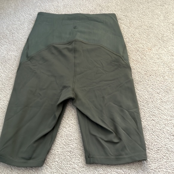 Lululemon Short - Picture 2 of 11